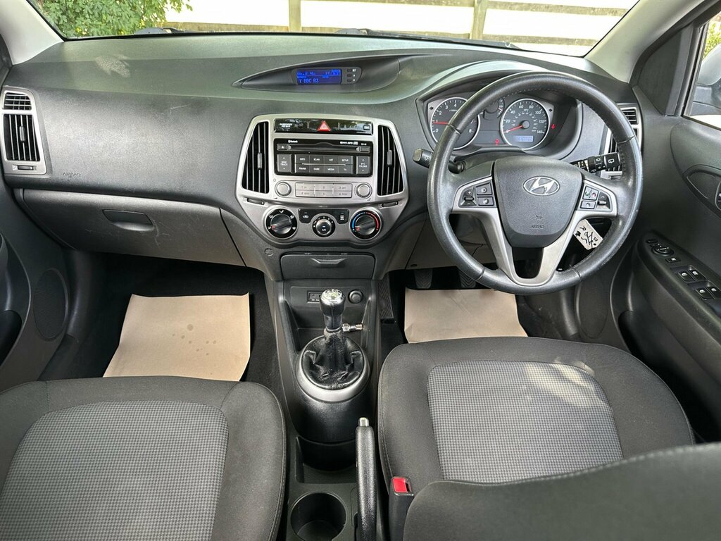 Hyundai I20 Active Black #16