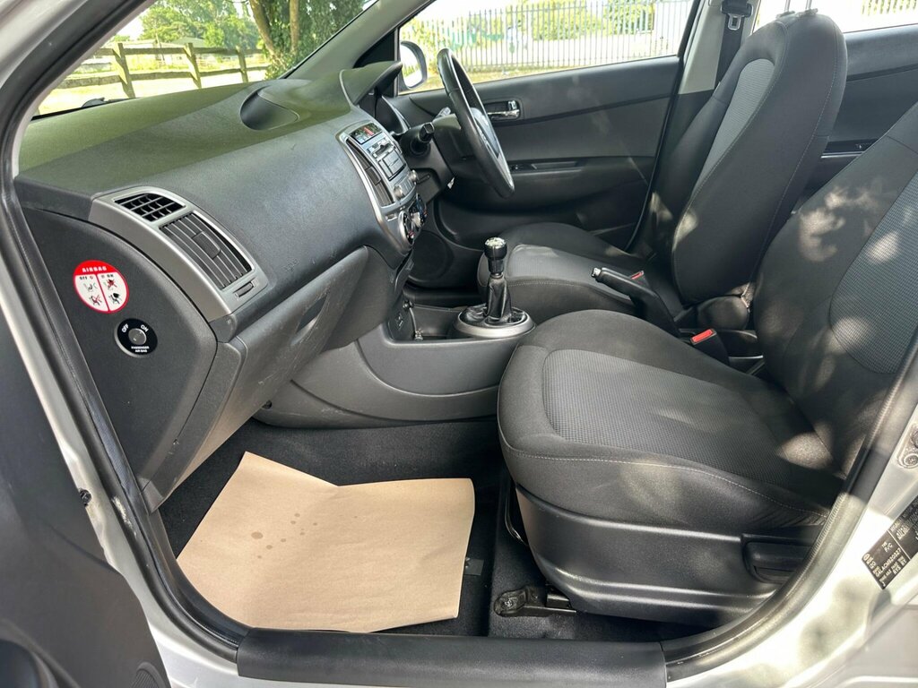 Hyundai I20 Active Black #48