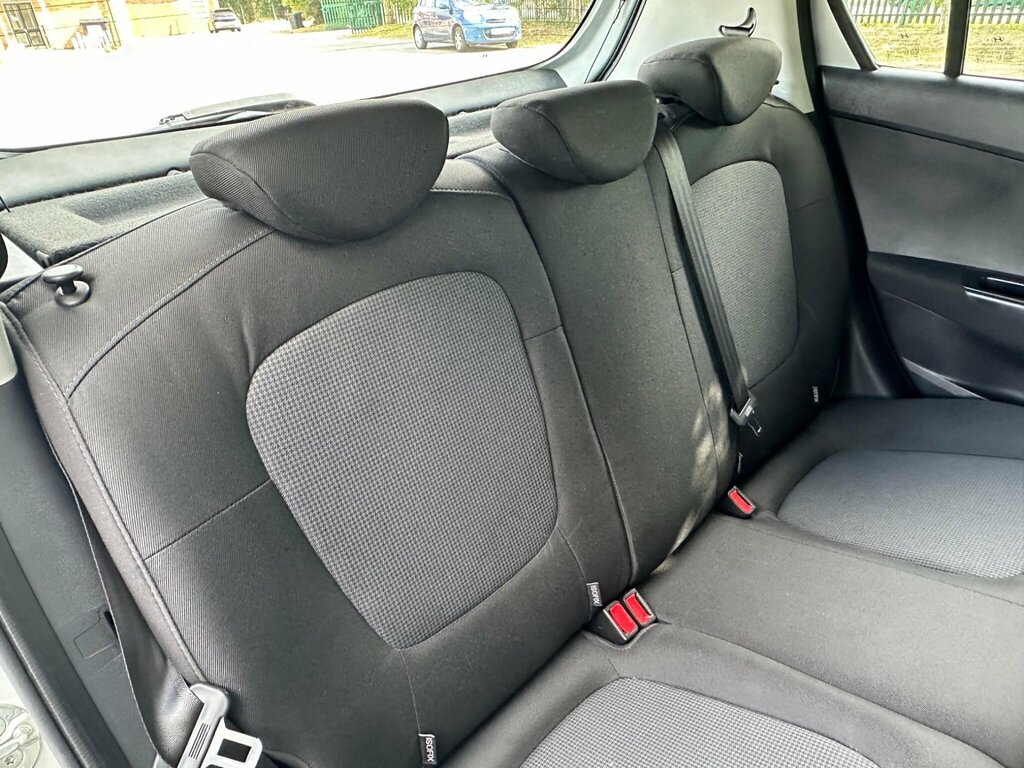 Hyundai I20 Active Black #24