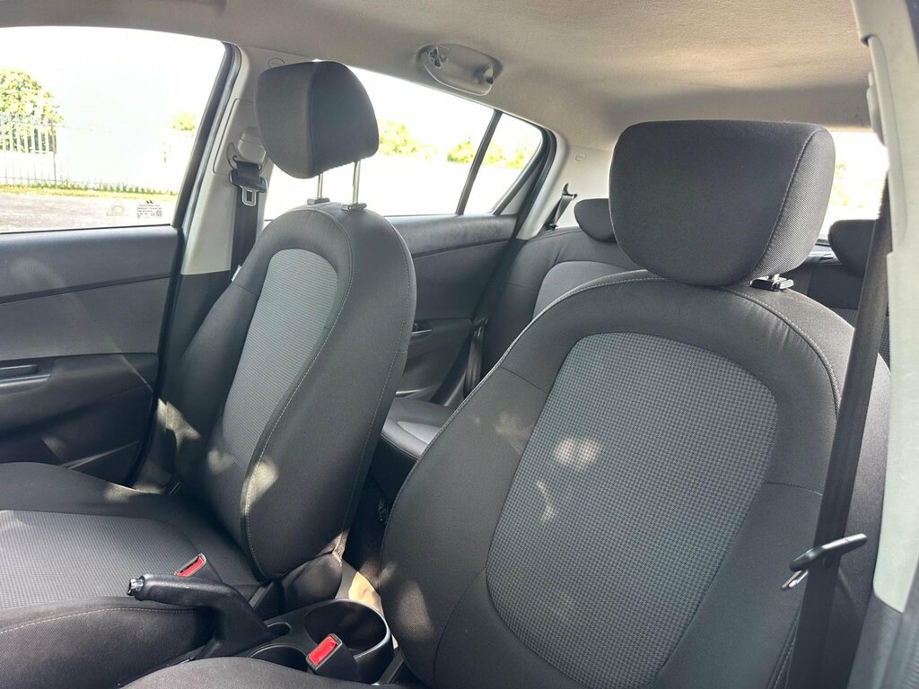 Hyundai I20 Active Black #57