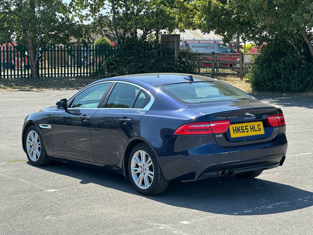 Jaguar XE 2.0D Prestige Euro 6 Ss Blue #5