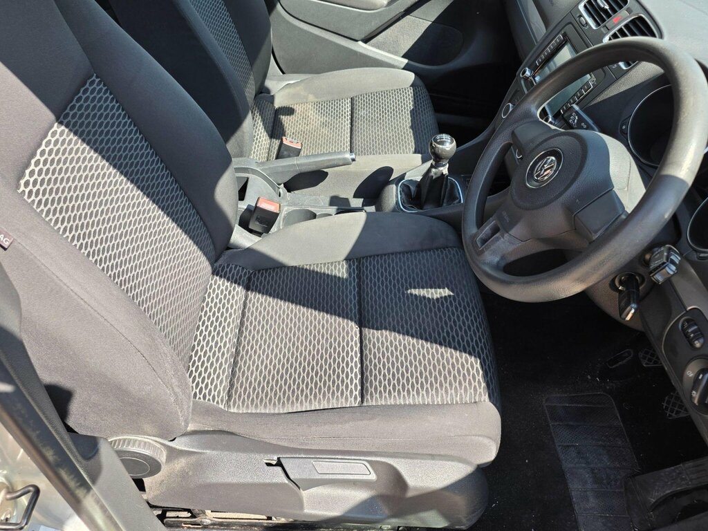 Volkswagen Golf S Silver #10