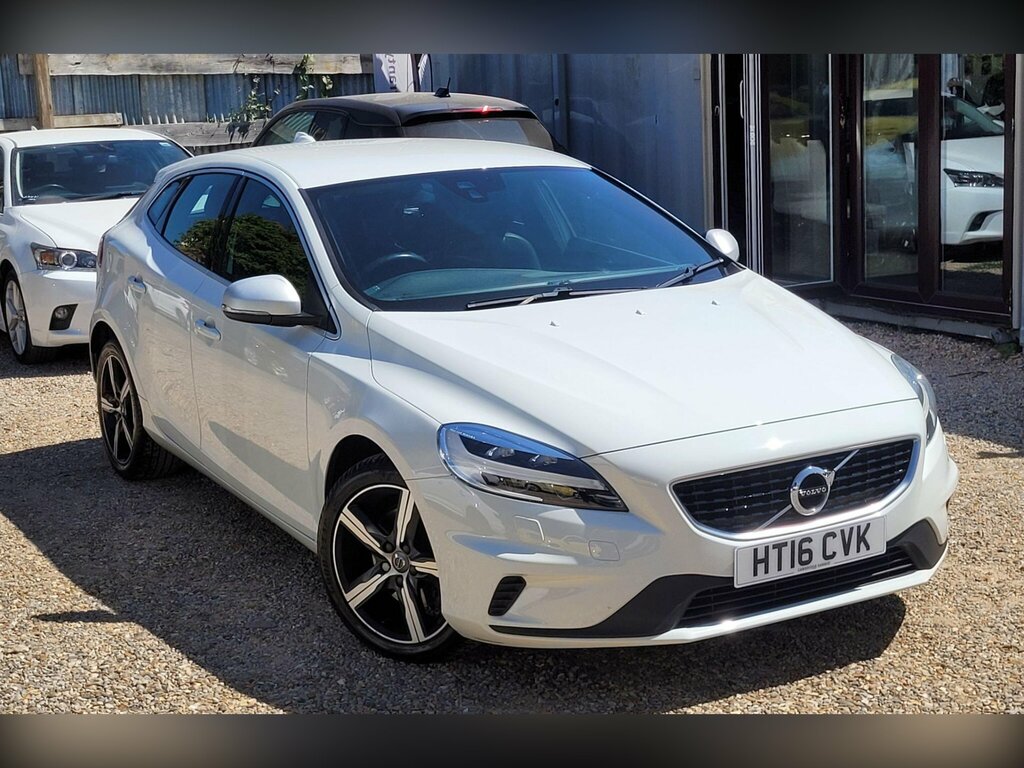 Volvo V40 2.0 T2 R-design Euro 6 Ss White