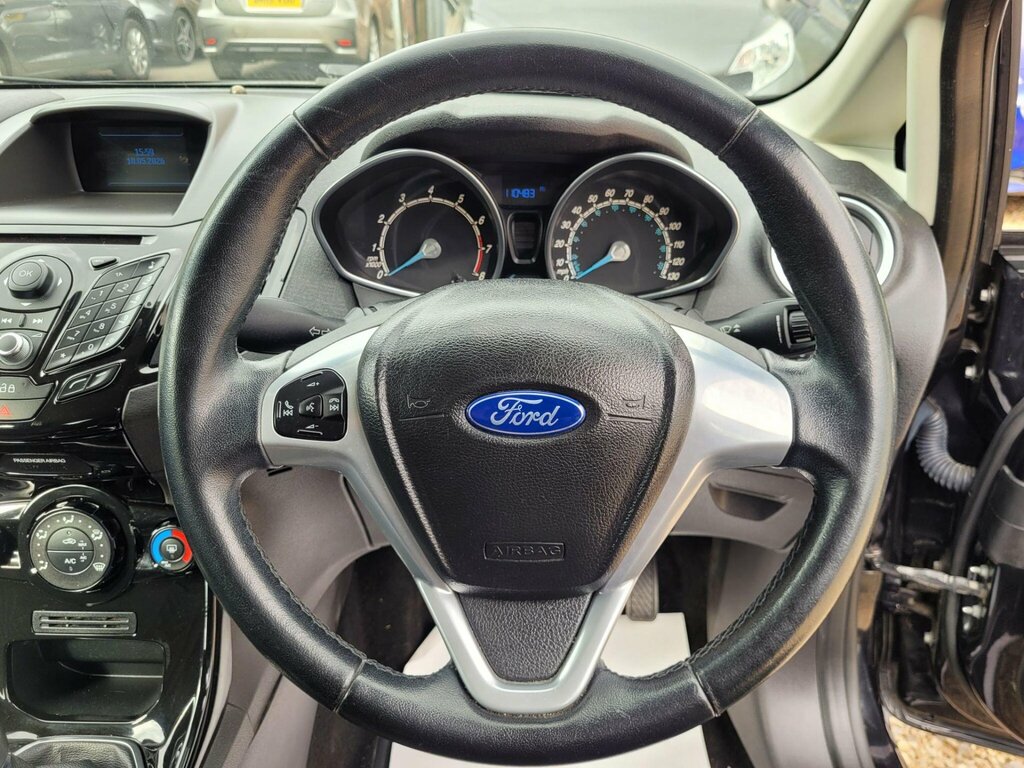 Ford Fiesta 1.3 Style Red #44