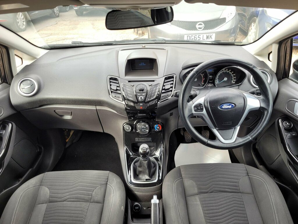 Ford Fiesta 1.3 Style Red #41