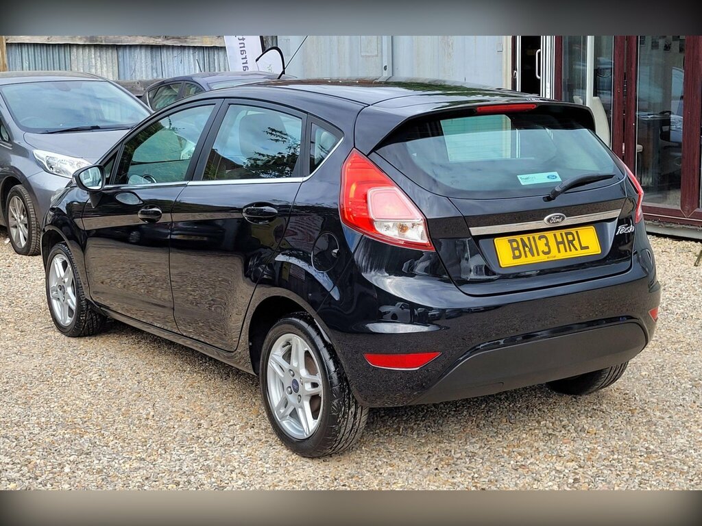 Ford Fiesta 1.3 Style Red #12