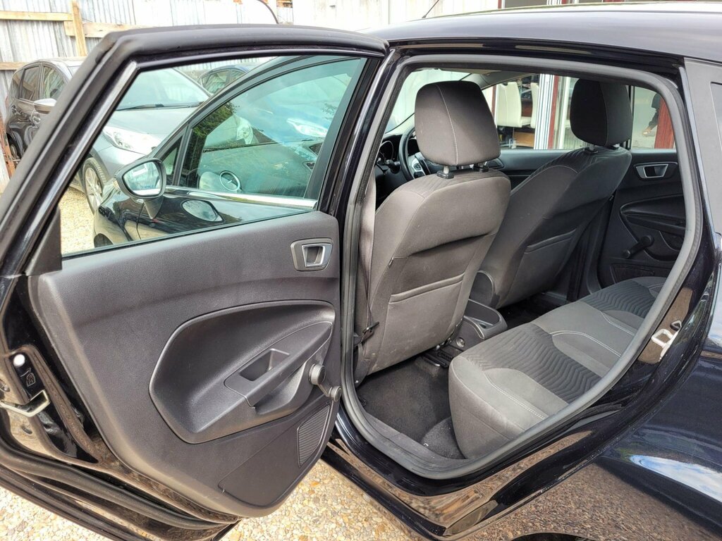 Ford Fiesta 1.3 Style Red #31