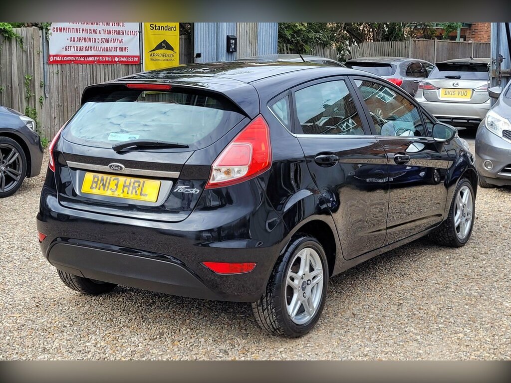 Ford Fiesta 1.3 Style Red #13
