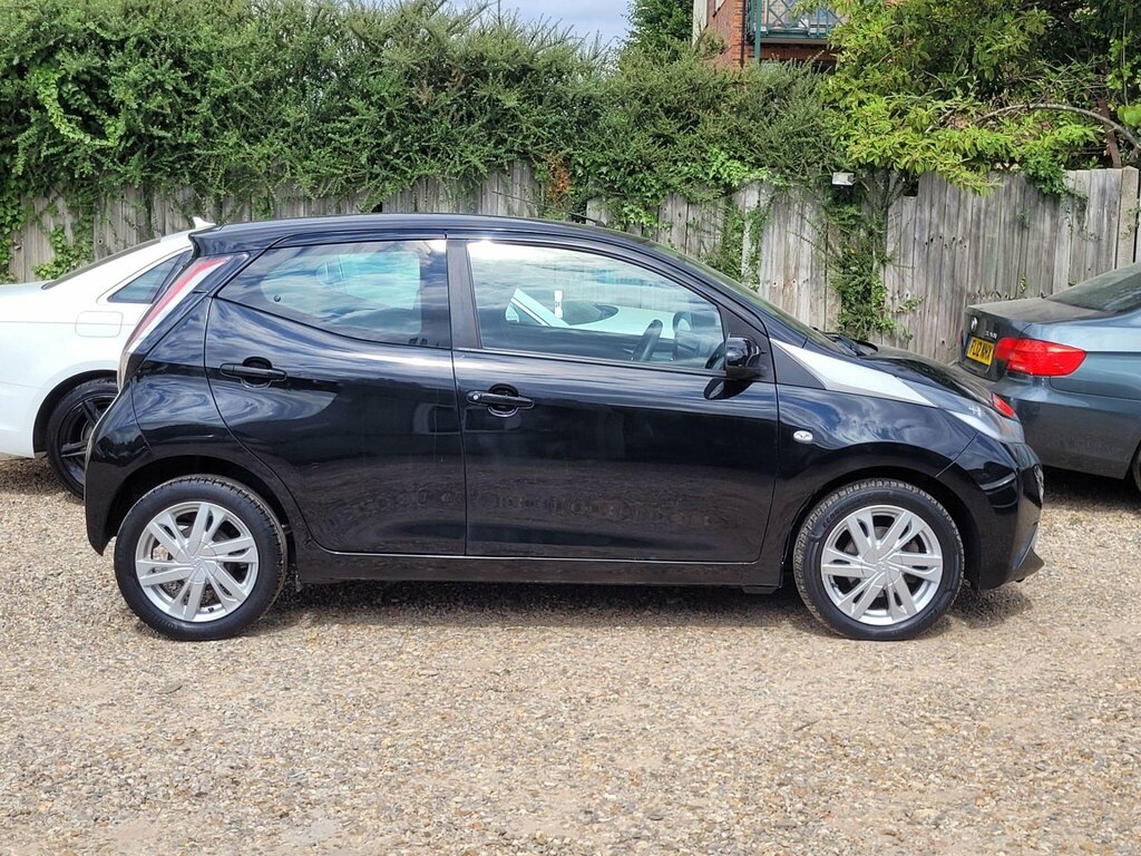 Toyota Aygo 1.0 Vvt-i X-pression Euro 6 YR65YPJ Black #5