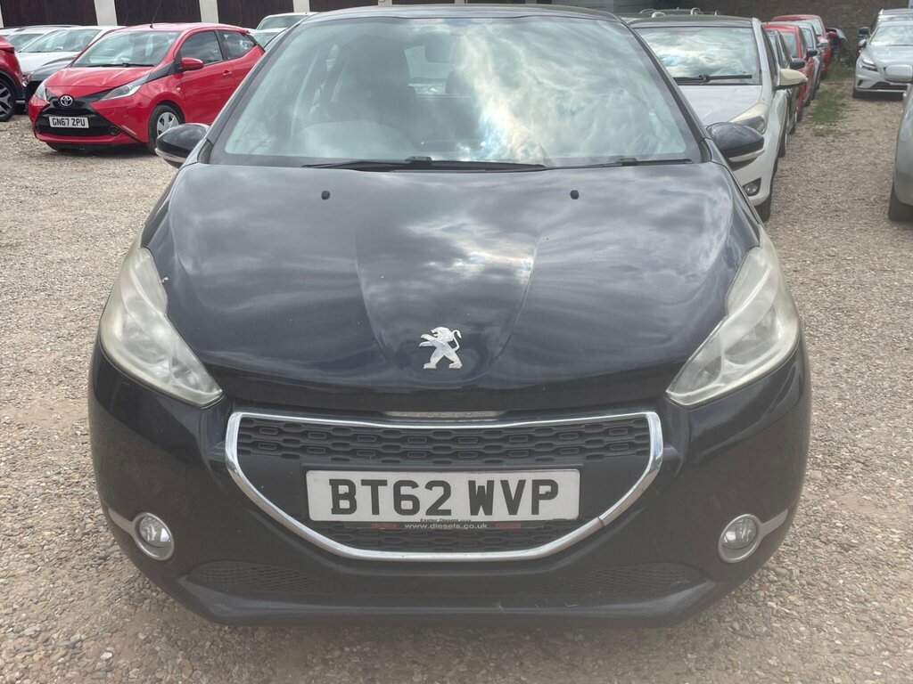 Peugeot 208 1.4 Hdi Active Euro 5 Black #2