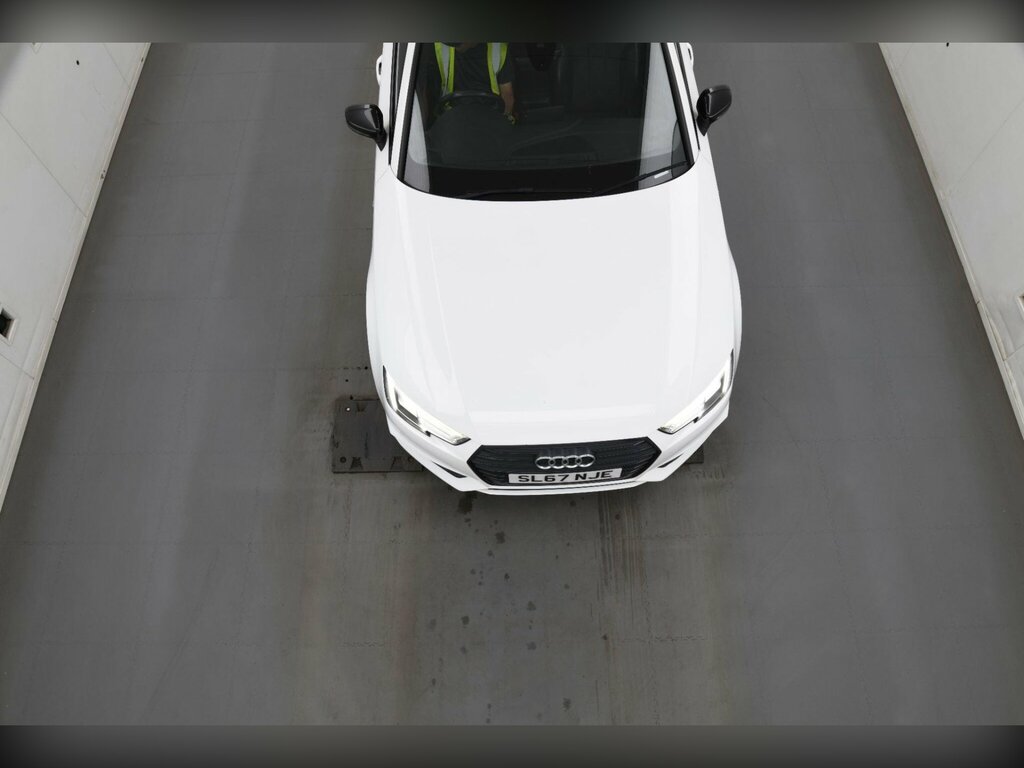 Audi A4 1.4 Tfsi Black Edition Euro 6 Ss White #2