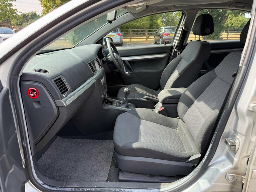 Vauxhall Vectra 1.9 Design Cdti 16V 151 Bhp Red #15