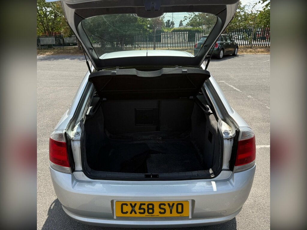 Vauxhall Vectra 1.9 Design Cdti 16V 151 Bhp Red #32