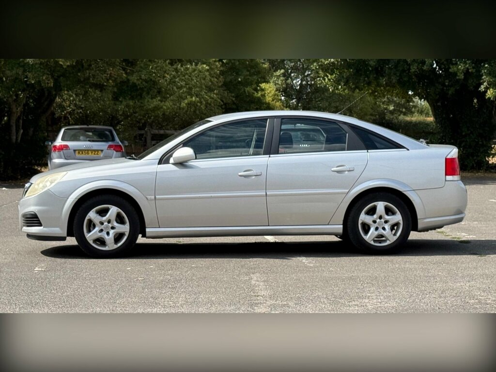 Vauxhall Vectra 1.9 Design Cdti 16V 151 Bhp Red #8