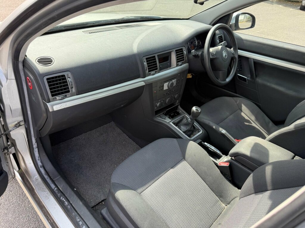 Vauxhall Vectra 1.9 Design Cdti 16V 151 Bhp Red #17