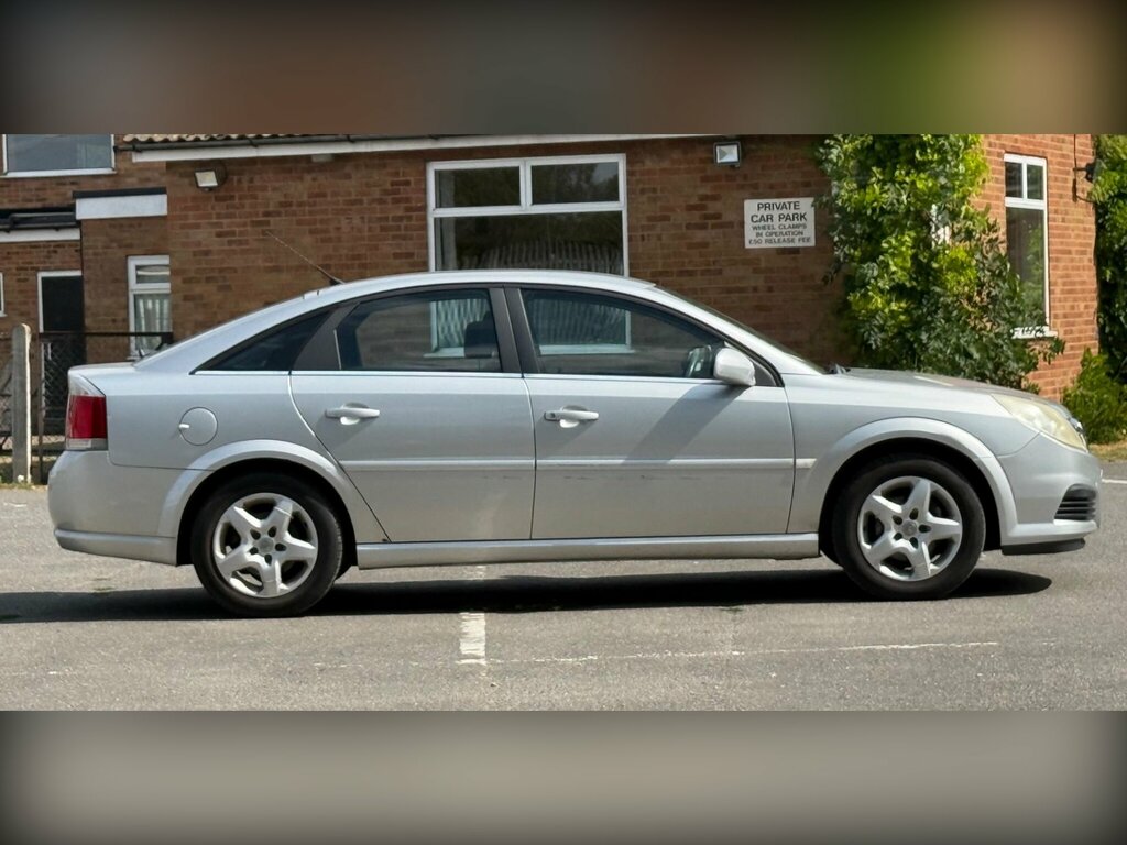 Vauxhall Vectra 1.9 Design Cdti 16V 151 Bhp Red #7