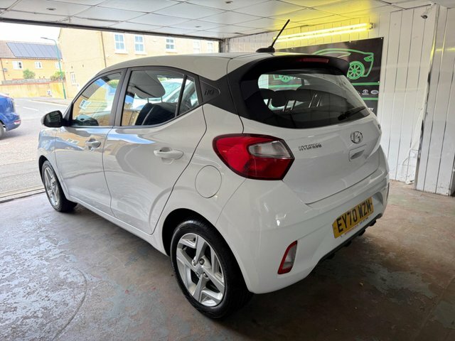 Hyundai I10 1.2 Se Connect Euro 6 S S White #6