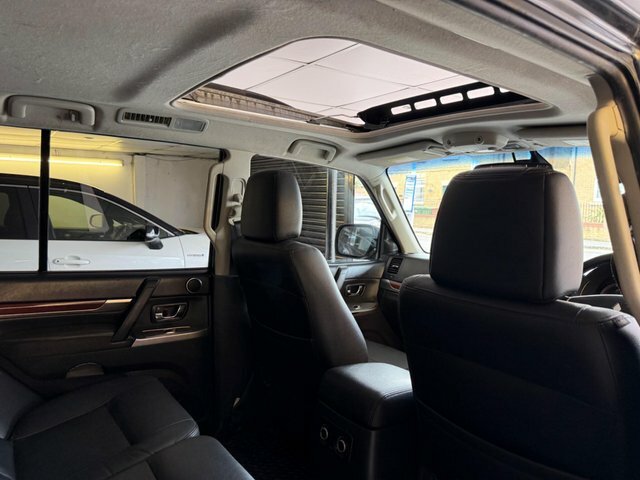 Mitsubishi Shogun Shogun Sg4 Di-d Lwb Black #16