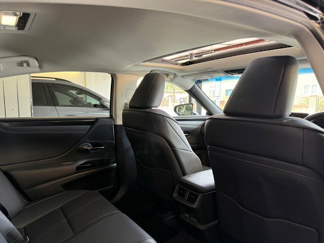 Lexus ES 300H 2.5 Takumi Cvt Blue #15