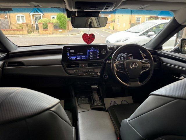 Lexus ES 300H 2.5 Takumi Cvt Blue #16