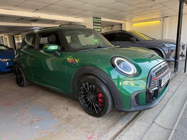 Mini Hatch 2.0 John Cooper Works Euro 6 S S Green #3