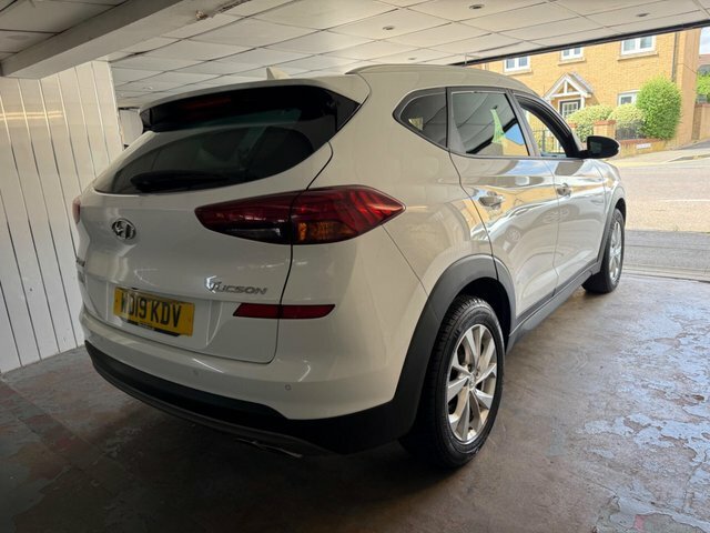 Hyundai Tucson 1.6 Crdi Se Nav Dct Euro 6 S S White #6