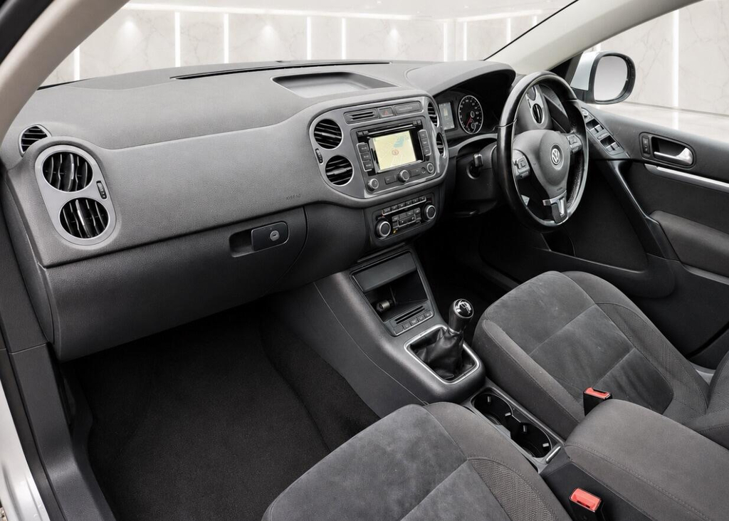 Volkswagen Tiguan 2.0 Tdi Bluemotion Tech Match 4Wd Euro 5 Ss Blue #9