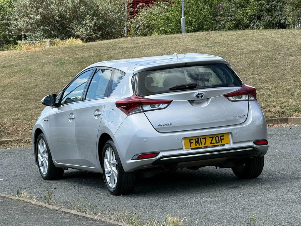 Toyota Auris 1.8 Vvt-h Business Edition Hatchback Hy FM17ZDF Silver #4