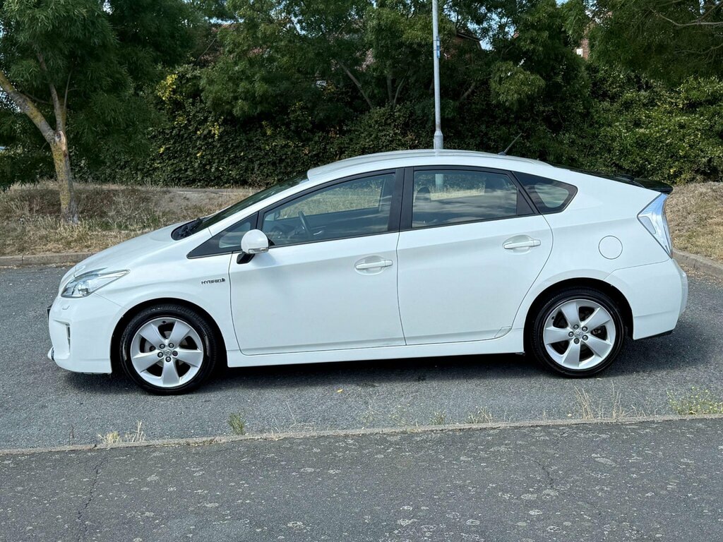 Toyota Prius 1.8 Vvt-h T Spirit Hatchback Hybrid Cvt White #5