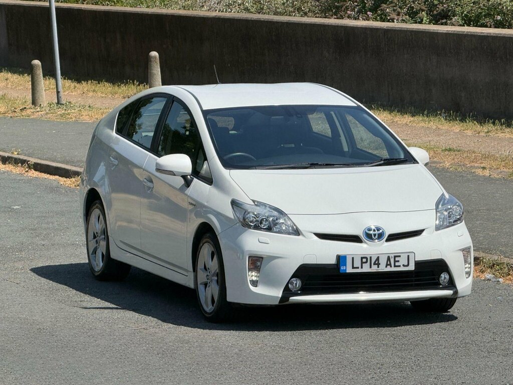 Toyota Prius 1.8 Vvt-h T Spirit Hatchback Hybrid Cvt White