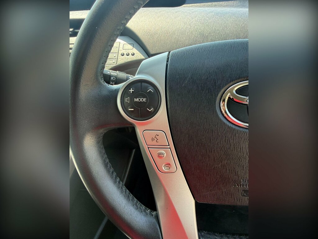 Toyota Prius Tspirit 5dr Red #17