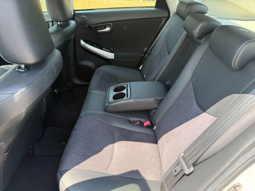 Toyota Prius Tspirit 5dr Red #11