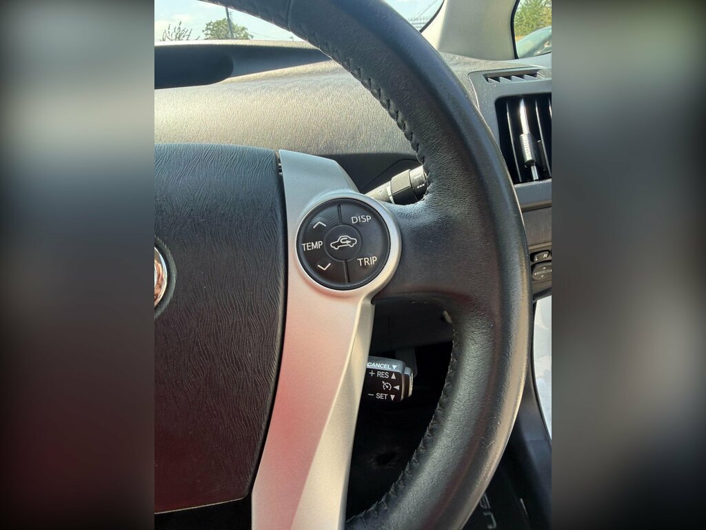 Toyota Prius Tspirit 5dr Red #18