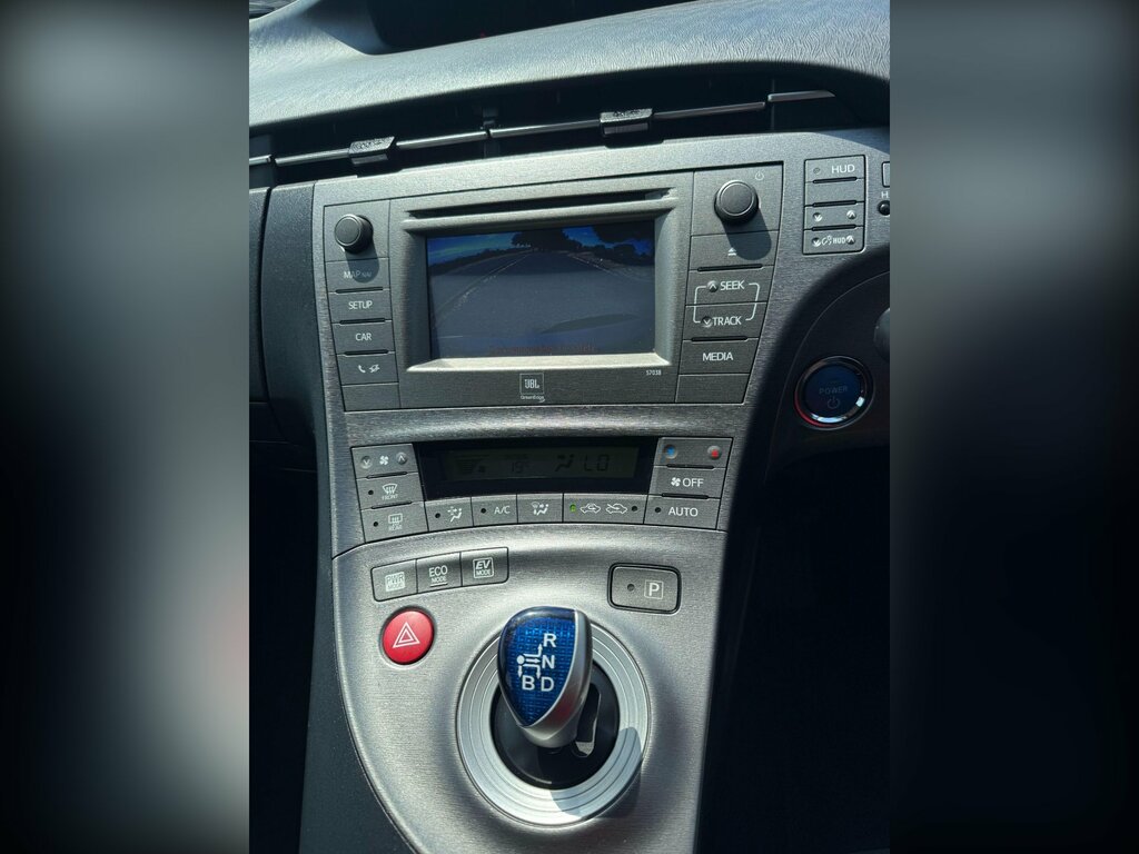 Toyota Prius Tspirit 5dr Red #9