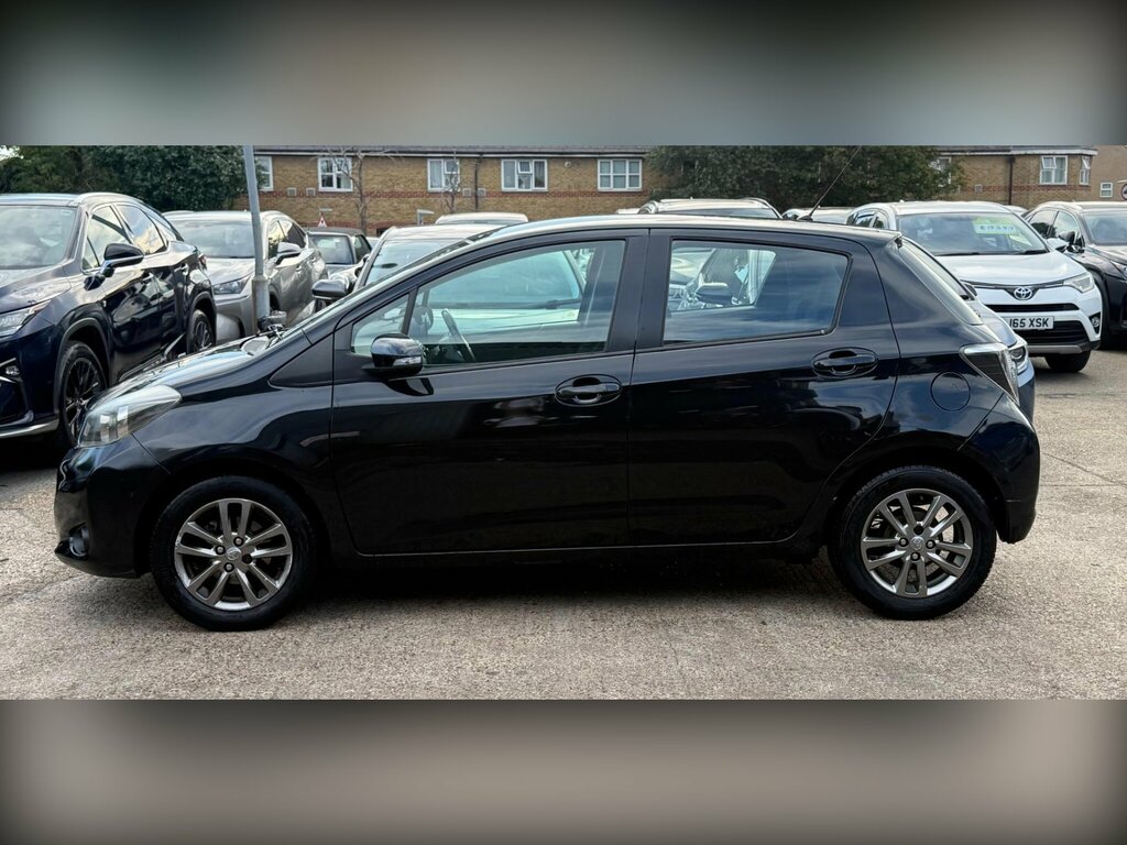 Toyota Yaris 1.33 Dual Vvt-i Icon Plus Euro 5 Black #3