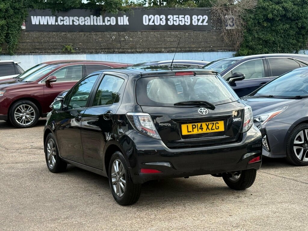 Toyota Yaris 1.33 Dual Vvt-i Icon Plus Euro 5 Black #4
