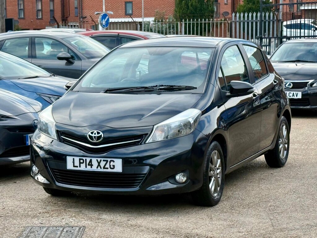 Toyota Yaris 1.33 Dual Vvt-i Icon Plus Euro 5 Black #2