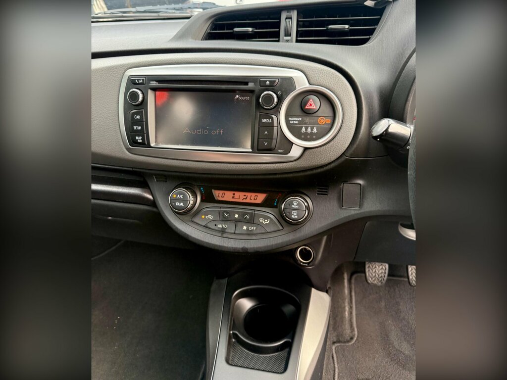 Toyota Yaris 1.33 Dual Vvt-i Icon Plus Euro 5 Black #6