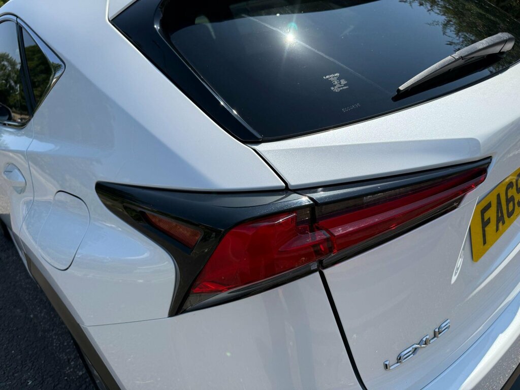 Lexus NX 300H 2.5 Cvt 8 Nav #22