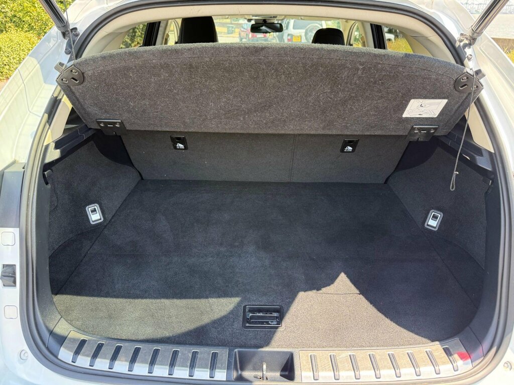Lexus NX 300H 2.5 Cvt 8 Nav #20