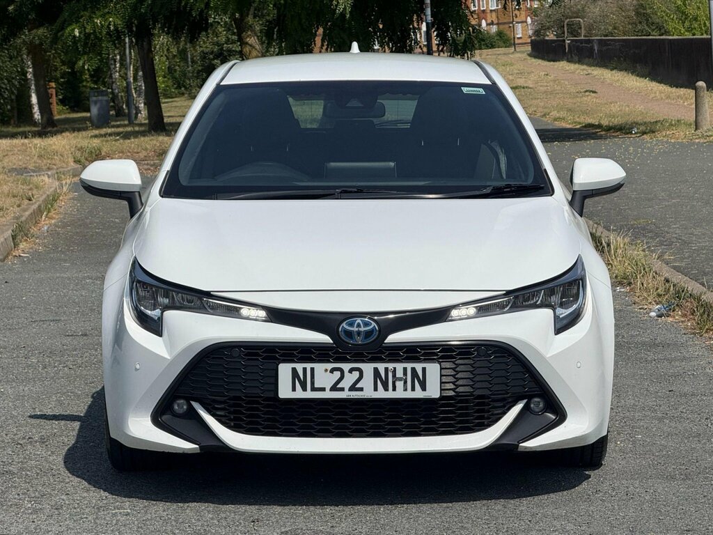 Toyota Corolla 1.8 Vvt-h Gpf Icon Tech Hatchback Hybri White #2