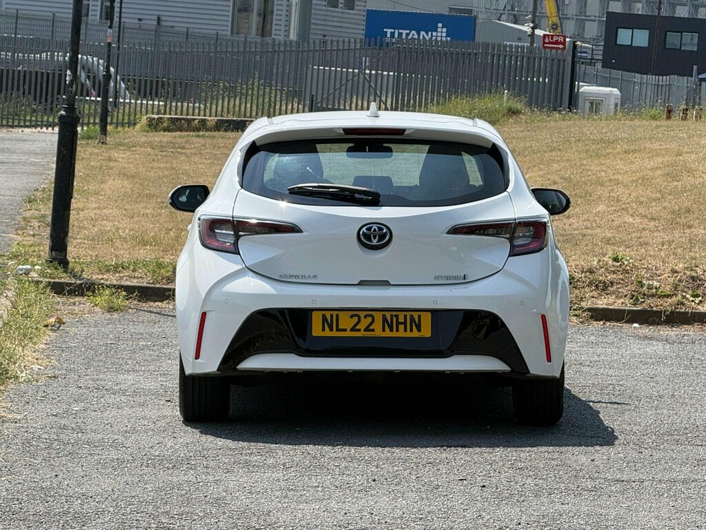 Toyota Corolla 1.8 Vvt-h Gpf Icon Tech Hatchback Hybri White #5