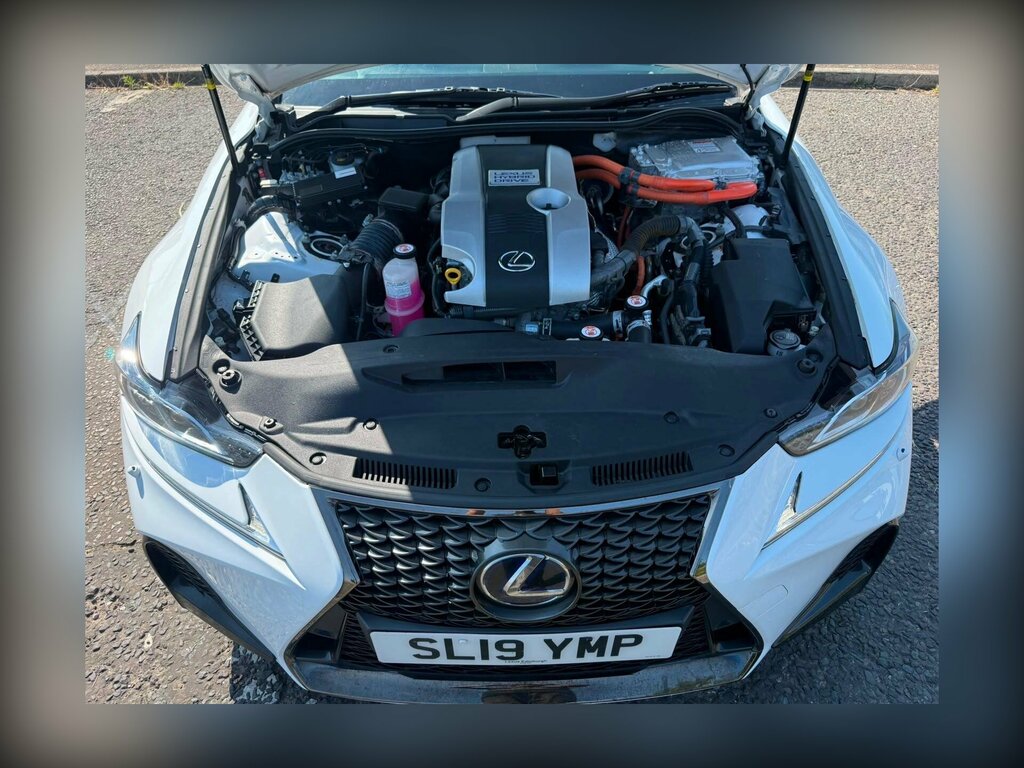 Lexus IS 300H Cvt White #16