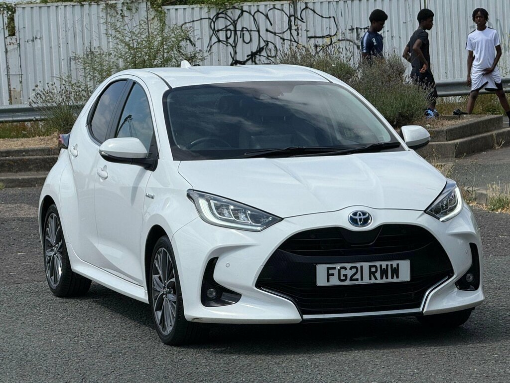 Toyota Yaris 1.5 Vvt-h Excel E-cvt Euro 6 Ss White