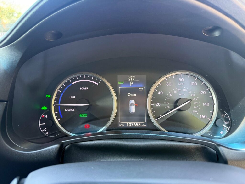 Lexus NX 300H Premier Silver #21