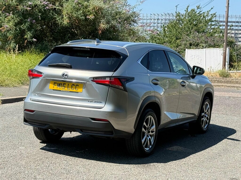 Lexus NX 300H Premier Silver #9