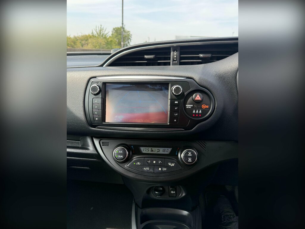 Toyota Yaris 1.5 Vvt-h Excel E-cvt Euro 6 15In Alloy YF65ZVO Red #3