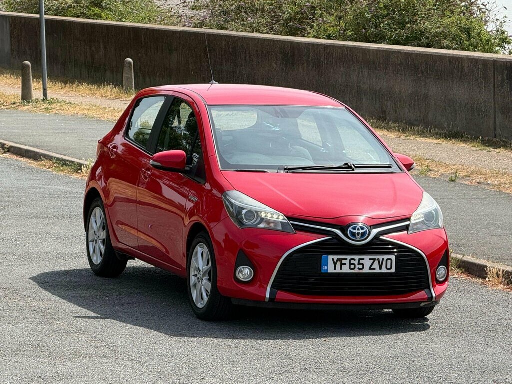 Toyota Yaris 1.5 Vvt-h Excel E-cvt Euro 6 15In Alloy YF65ZVO Red #5