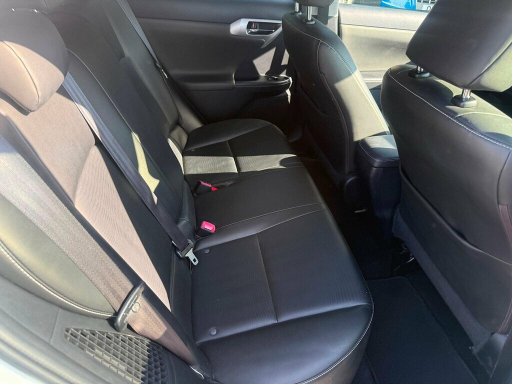 Lexus CT 1.8 200H Advance Hatchback Hybrid Cvt E White #3