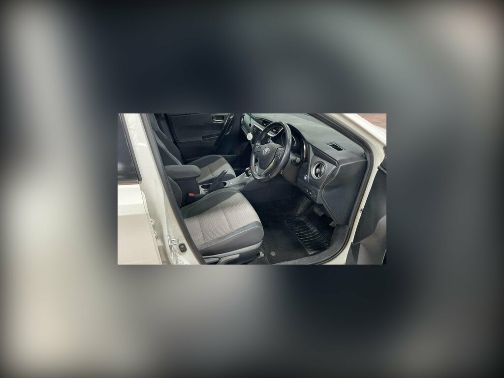 Toyota Auris 1.8 Vvt-h Design Cvt Euro 6 Ss White #4